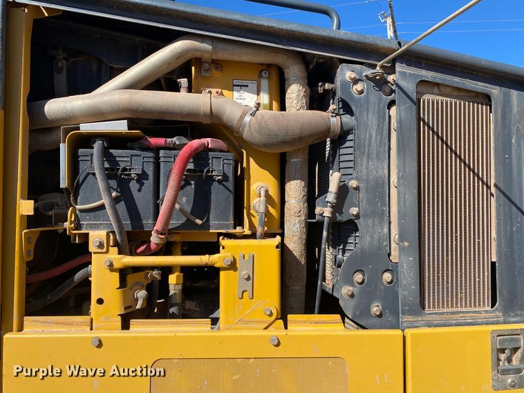 image for item DL6897 2011 John Deere 672G  motor grader