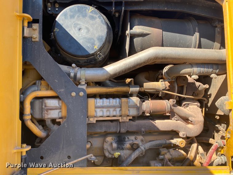 image for item DL6897 2011 John Deere 672G  motor grader