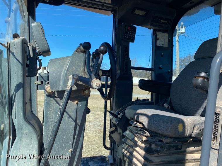 image for item DL6897 2011 John Deere 672G  motor grader