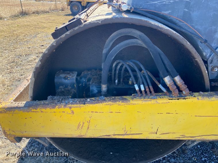 image for item DL6898 Hyster C615B  single drum roller