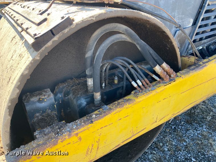 image for item DL6898 Hyster C615B  single drum roller