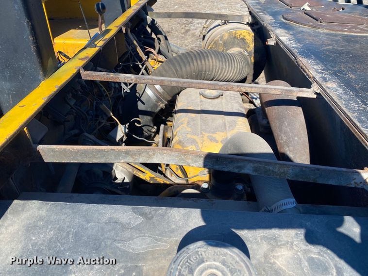 image for item DL6898 Hyster C615B  single drum roller