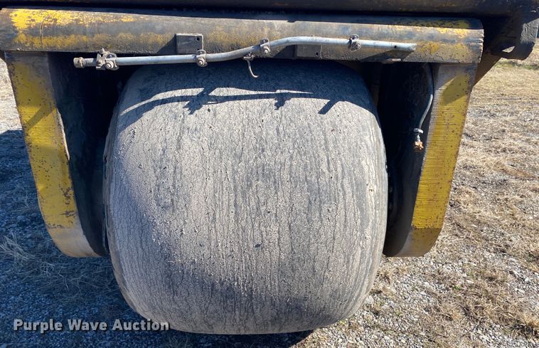 image for item DL6898 Hyster C615B  single drum roller