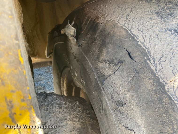 image for item DL6898 Hyster C615B  single drum roller