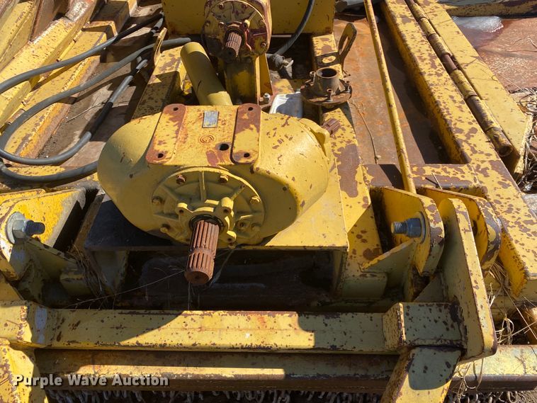 image for item DL6900 18' W bat wing rotary mower