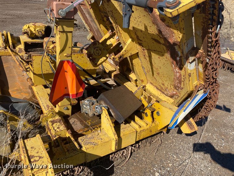 image for item DL6900 18' W bat wing rotary mower