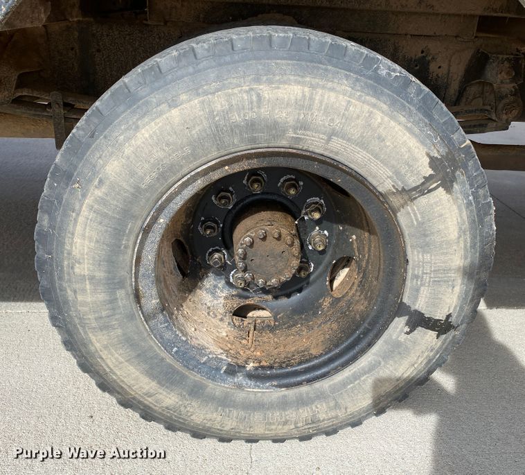 image for item DM8289 1995 Chevrolet Blue Bird  school bus