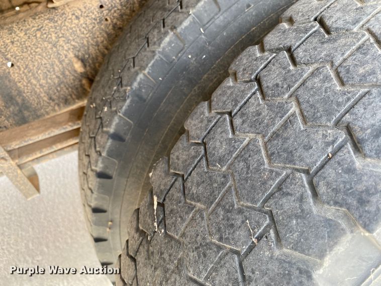 image for item DM8289 1995 Chevrolet Blue Bird  school bus