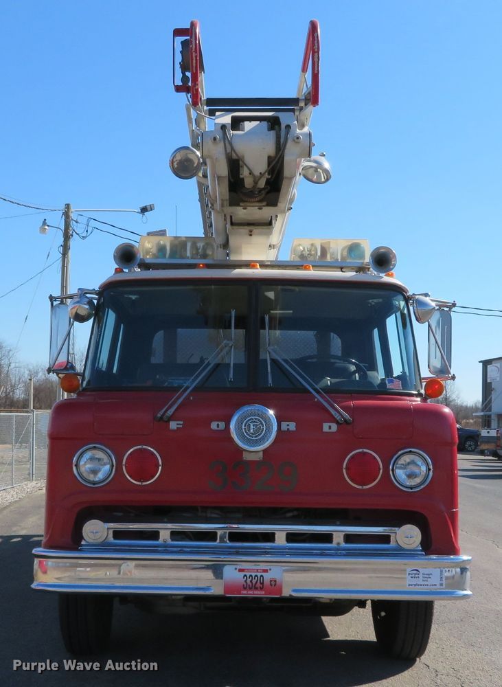 image for item DN7892 1981 Ford 8000  ladder fire truck