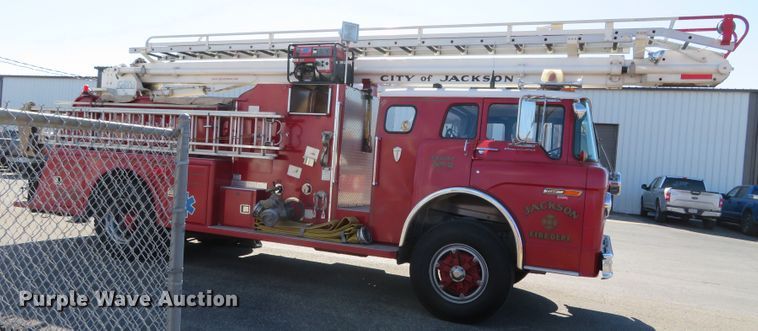 image for item DN7892 1981 Ford 8000  ladder fire truck