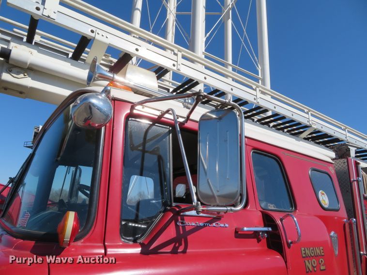 image for item DN7892 1981 Ford 8000  ladder fire truck