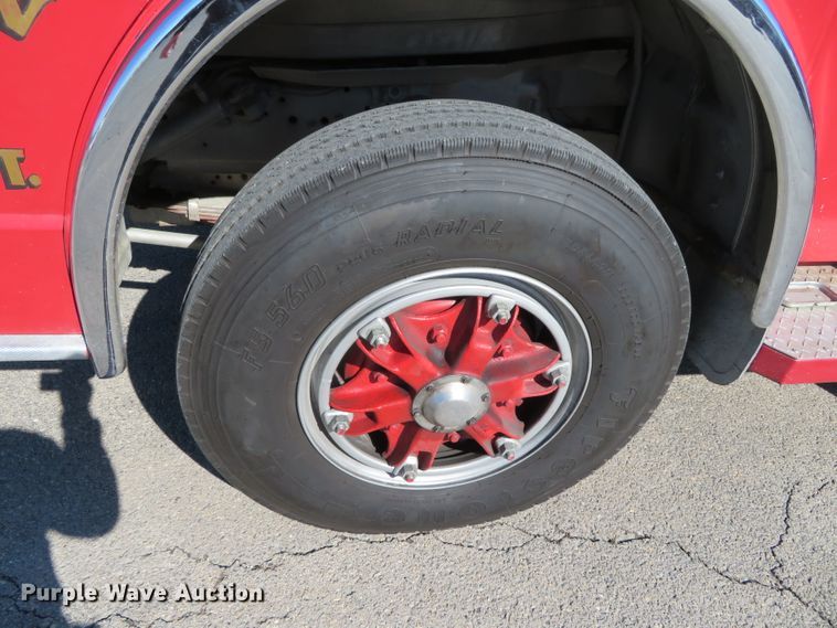 image for item DN7892 1981 Ford 8000  ladder fire truck