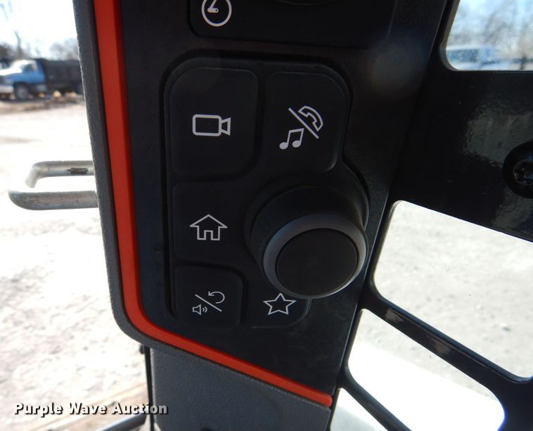 image for item DR0849 2021 Bobcat S66 R Series  skid steer loader