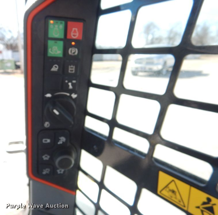 image for item DR0849 2021 Bobcat S66 R Series  skid steer loader