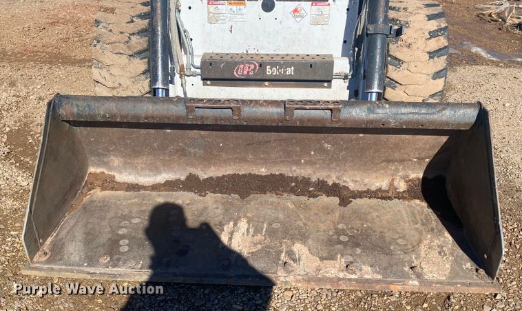 image for item EX9607 2000 Bobcat 873  skid steer loader