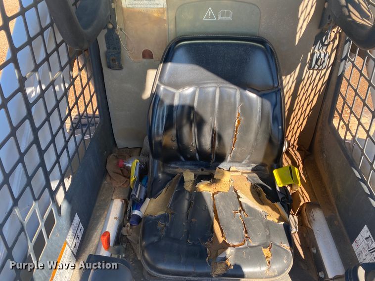 image for item EX9607 2000 Bobcat 873  skid steer loader