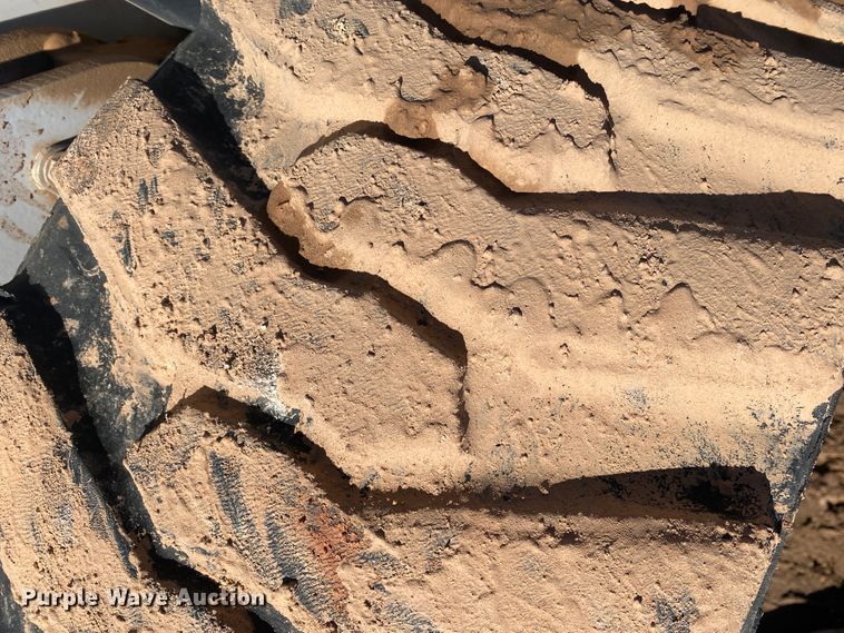 image for item EX9607 2000 Bobcat 873  skid steer loader