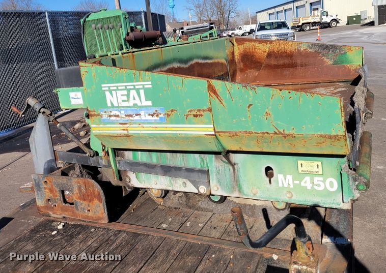 image for item HK9252 Neal M450-D  paver