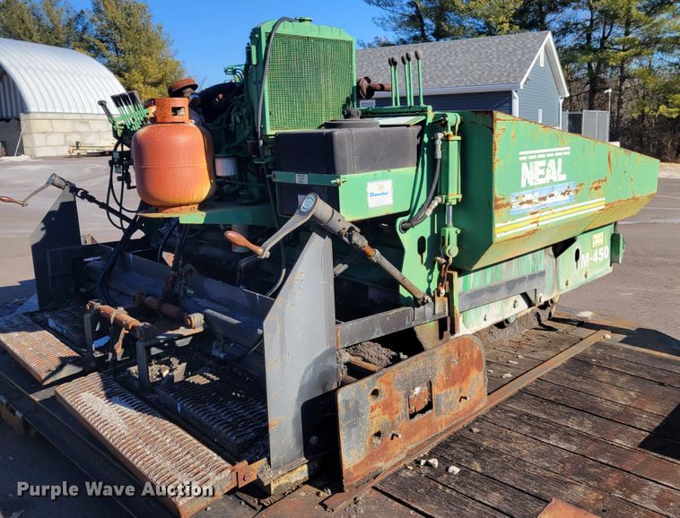 image for item HK9252 Neal M450-D  paver