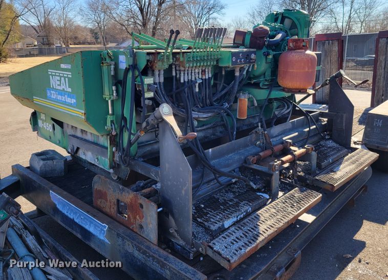 image for item HK9252 Neal M450-D  paver