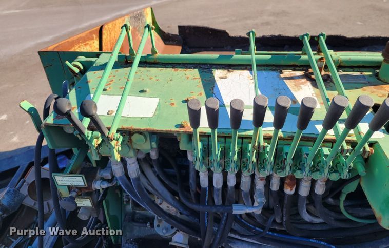 image for item HK9252 Neal M450-D  paver