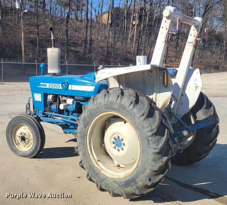 image for item HK9253 Ford 3600  tractor