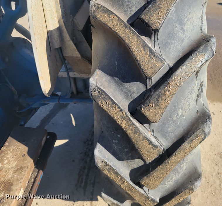 image for item HK9253 Ford 3600  tractor