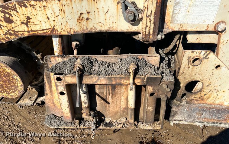 image for item ID9693 1989 Cedarapids 461  paver