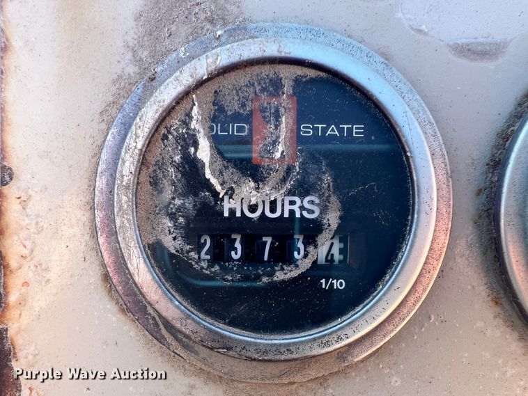 image for item ID9693 1989 Cedarapids 461  paver