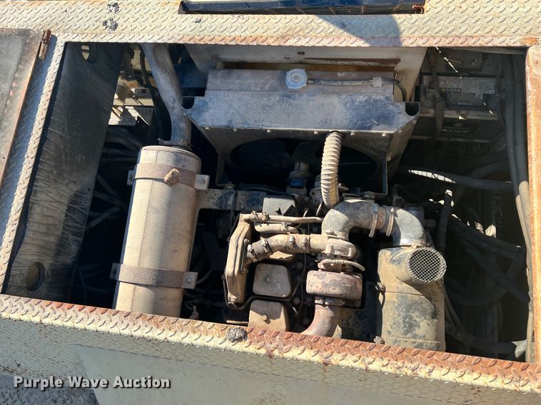 image for item ID9693 1989 Cedarapids 461  paver