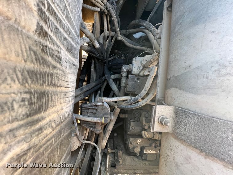 image for item ID9693 1989 Cedarapids 461  paver