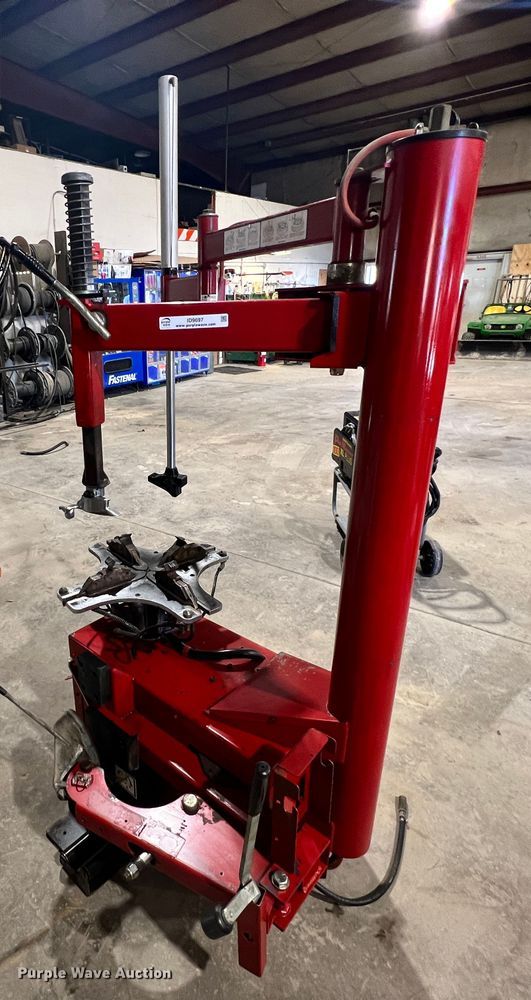 image for item ID9697 Coats 7065AX  tire machine