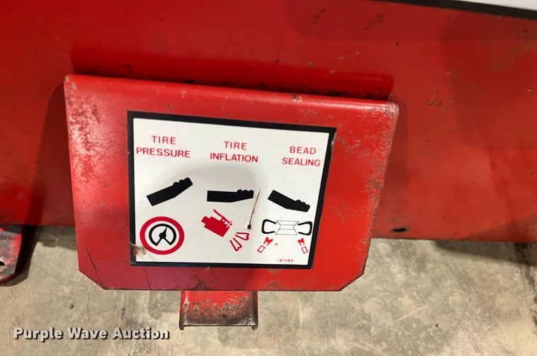 image for item ID9697 Coats 7065AX  tire machine