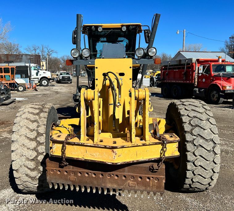 image for item ID9698 2009 John Deere 770G  motor grader