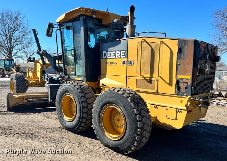image for item ID9698 2009 John Deere 770G  motor grader