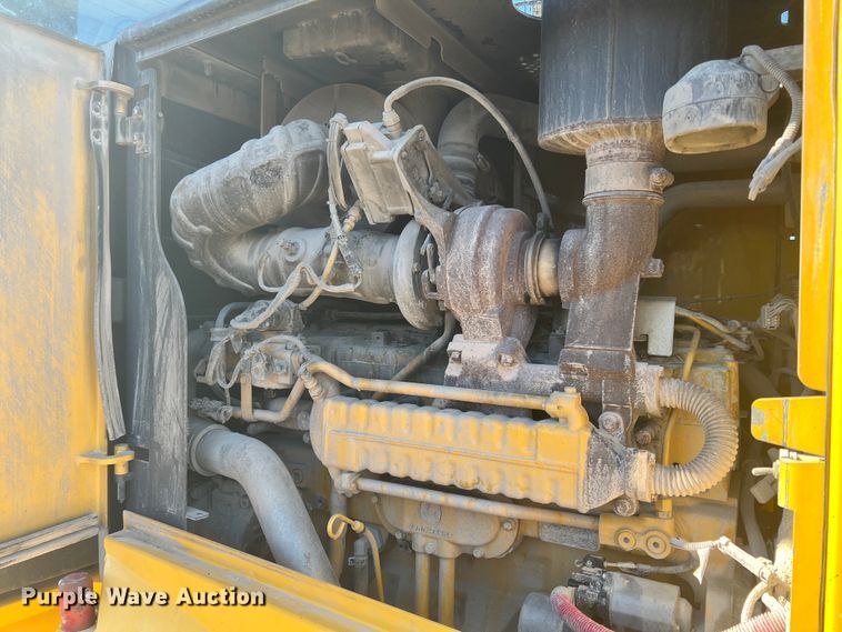 image for item ID9698 2009 John Deere 770G  motor grader