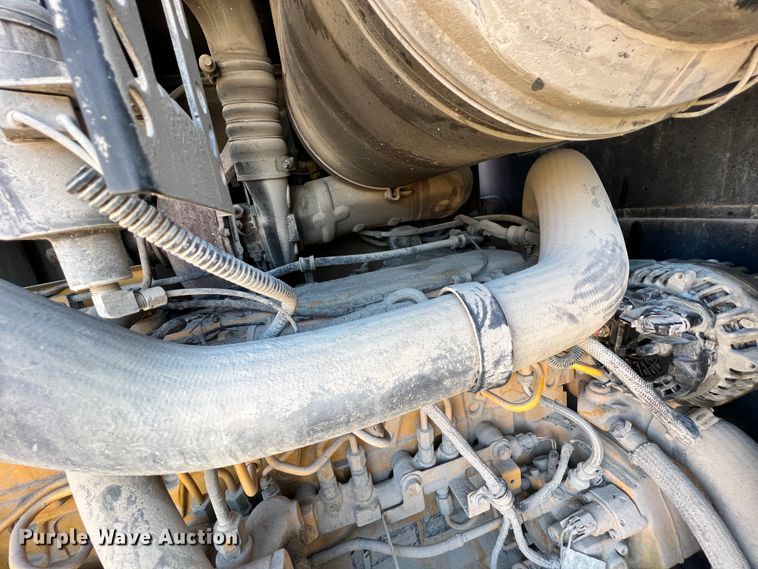 image for item ID9698 2009 John Deere 770G  motor grader