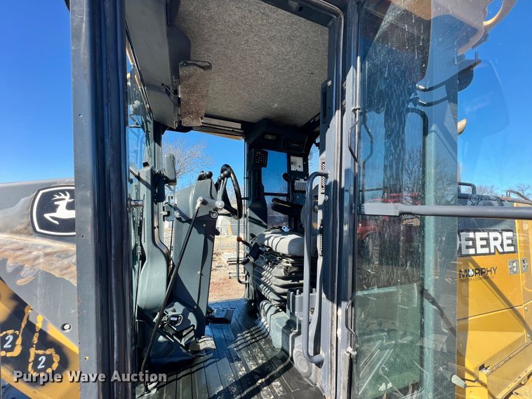 image for item ID9698 2009 John Deere 770G  motor grader