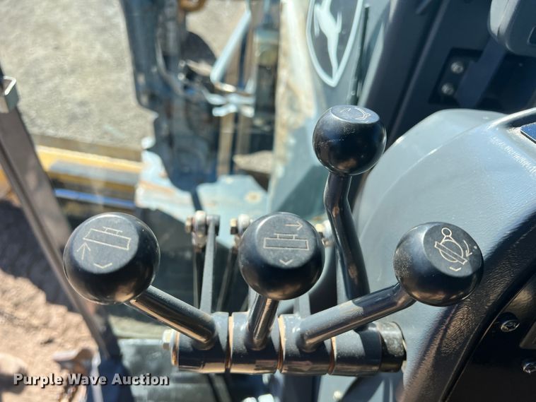 image for item ID9698 2009 John Deere 770G  motor grader