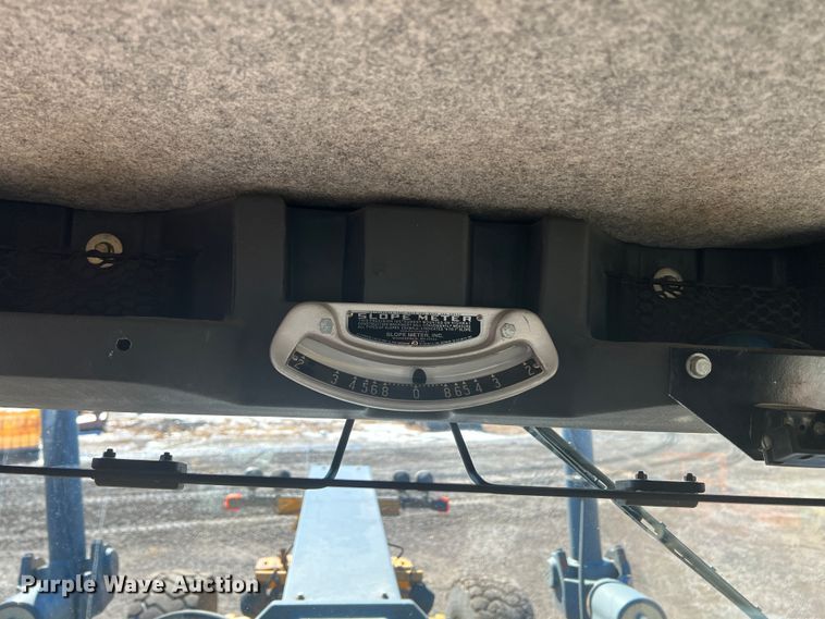 image for item ID9698 2009 John Deere 770G  motor grader