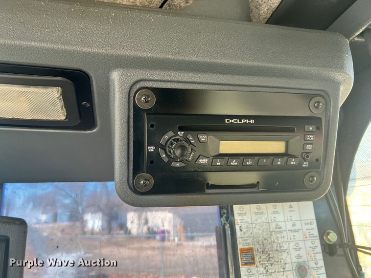 image for item ID9698 2009 John Deere 770G  motor grader