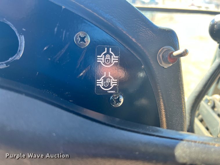 image for item ID9698 2009 John Deere 770G  motor grader