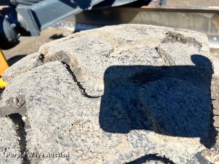 image for item ID9698 2009 John Deere 770G  motor grader