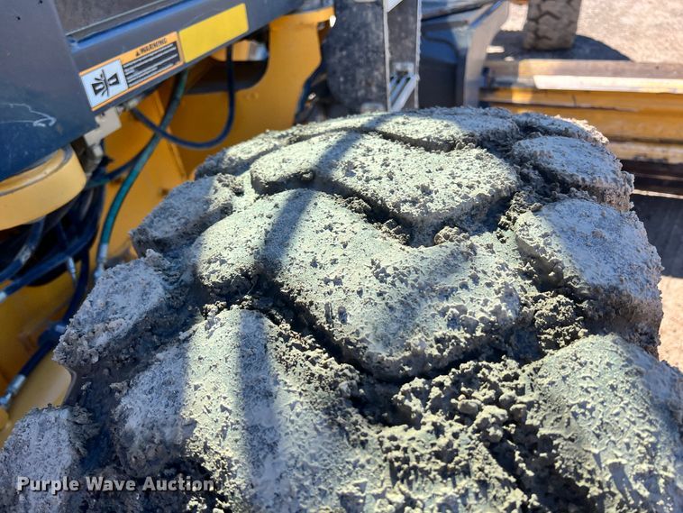 image for item ID9698 2009 John Deere 770G  motor grader