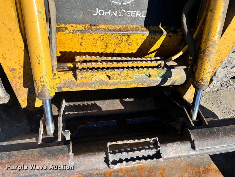 image for item ID9701 John Deere CT322  tracked skid steer loader
