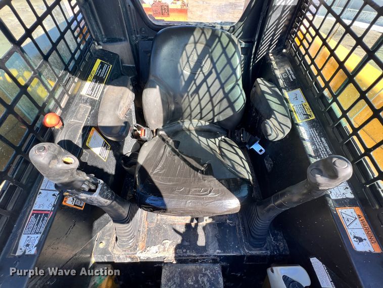 image for item ID9701 John Deere CT322  tracked skid steer loader