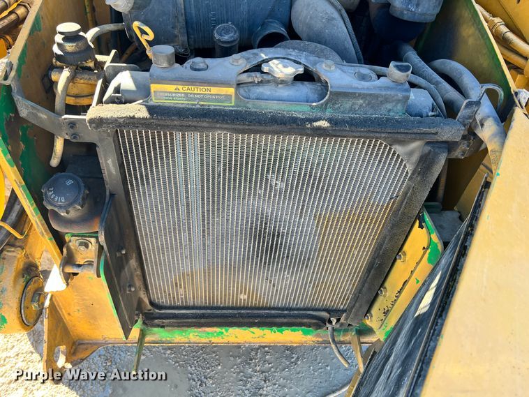 image for item ID9701 John Deere CT322  tracked skid steer loader