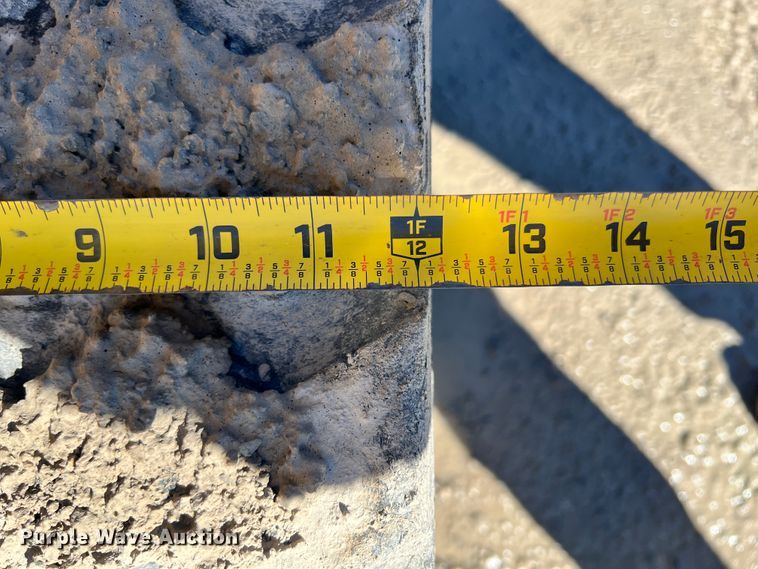 image for item ID9701 John Deere CT322  tracked skid steer loader