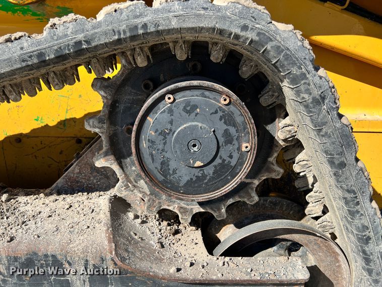 image for item ID9701 John Deere CT322  tracked skid steer loader