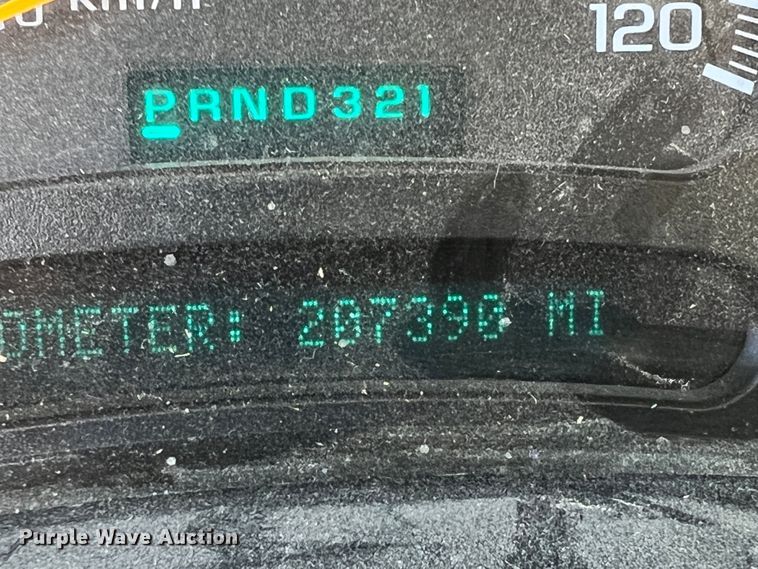 image for item ID9702 2004 Chevrolet Silverado 1500  pickup truck